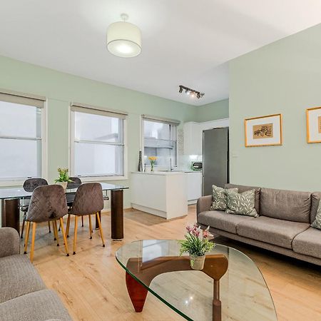 Stunning Central 2Br Flat Btw Soho & Covent Garden Londra Exterior foto
